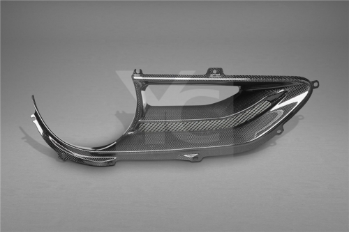 Dry Carbon Fiber DCF 2015-2019 Ferrari F488 GTB & Spider CPS Style Rear Lamp Duct Replacement